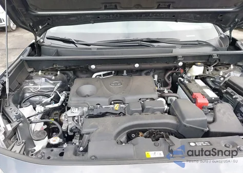 2024 Toyota Rav4 Xle z USA, uszkodzony, nr VIN 2T3W1RFV1RW352169